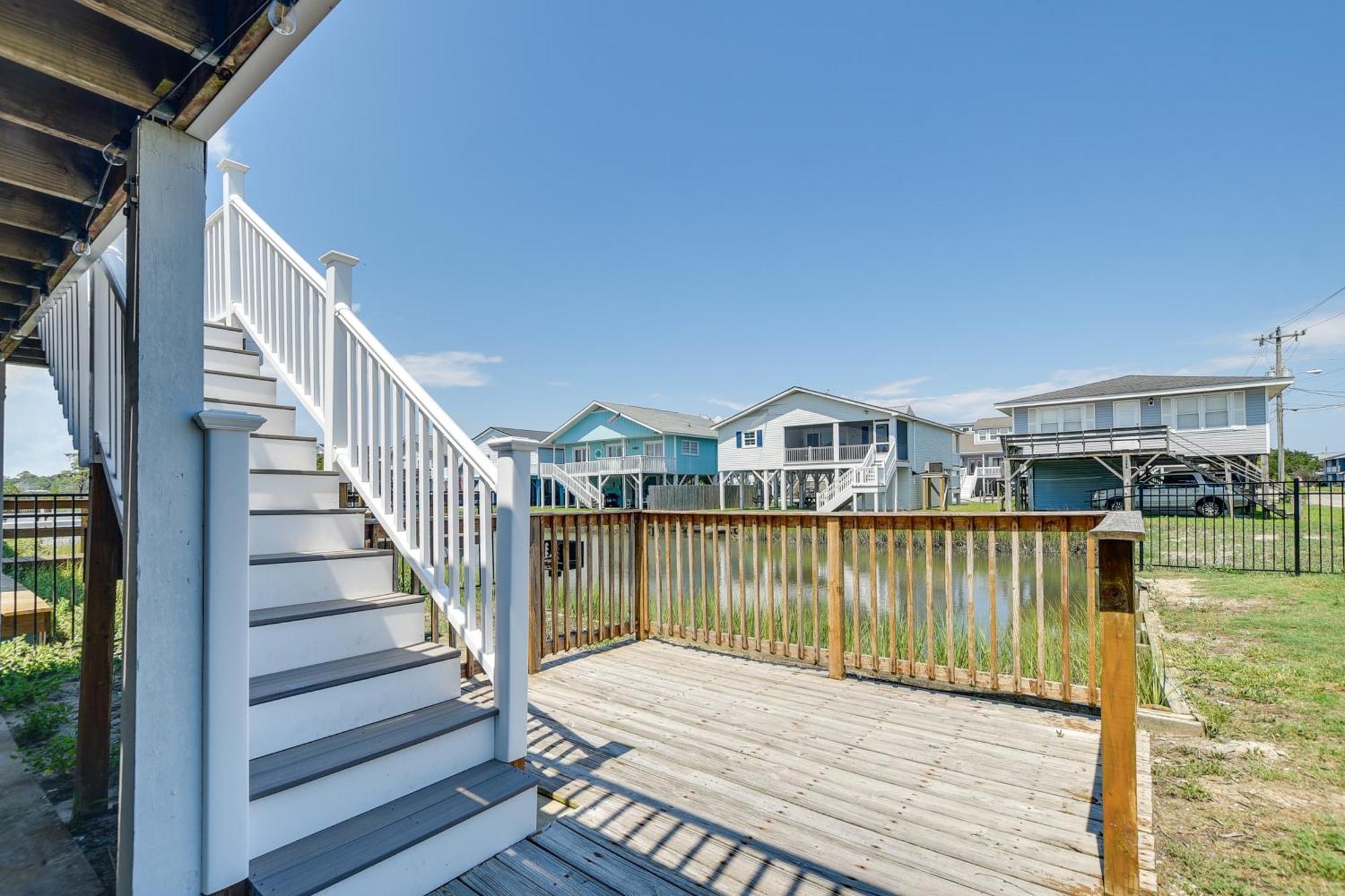 Waterfront North Myrtle Beach Home With Pool And Deck Exterior foto